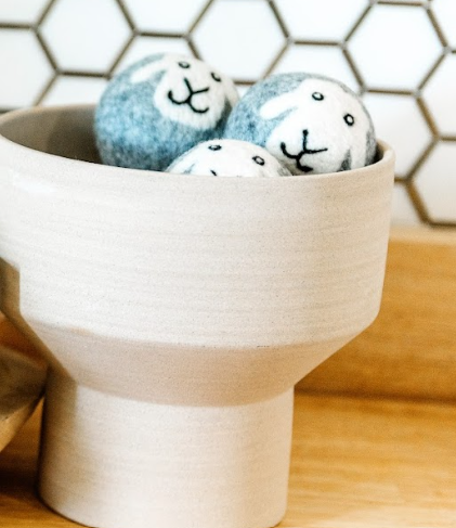 Do Wool Dryer Balls Leave Wool On Clothes?